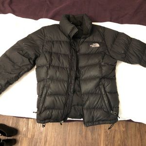 Black north face puffy jacket